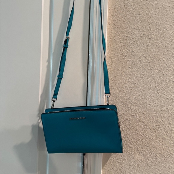 Michael Kors Crossbody Purse - Picture 1 of 4